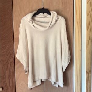 Barefoot Dreams Cowl Neck Short Sleeve Cream  Poncho  BNWT Size S/M